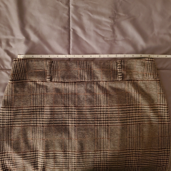 Calvin Klein women’s Flounce-Hem Belted Sz 12 Plaid Pencil Skirt - Picture 2 of 3
